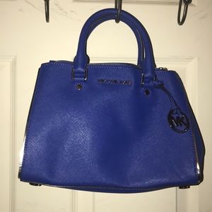 MK Michael Kors Crossbody